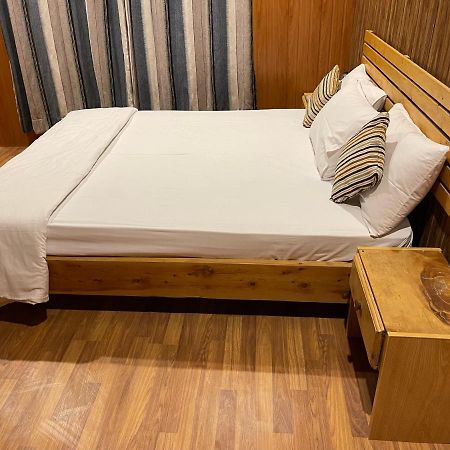 Indus View Hotel Скарду Екстер'єр фото