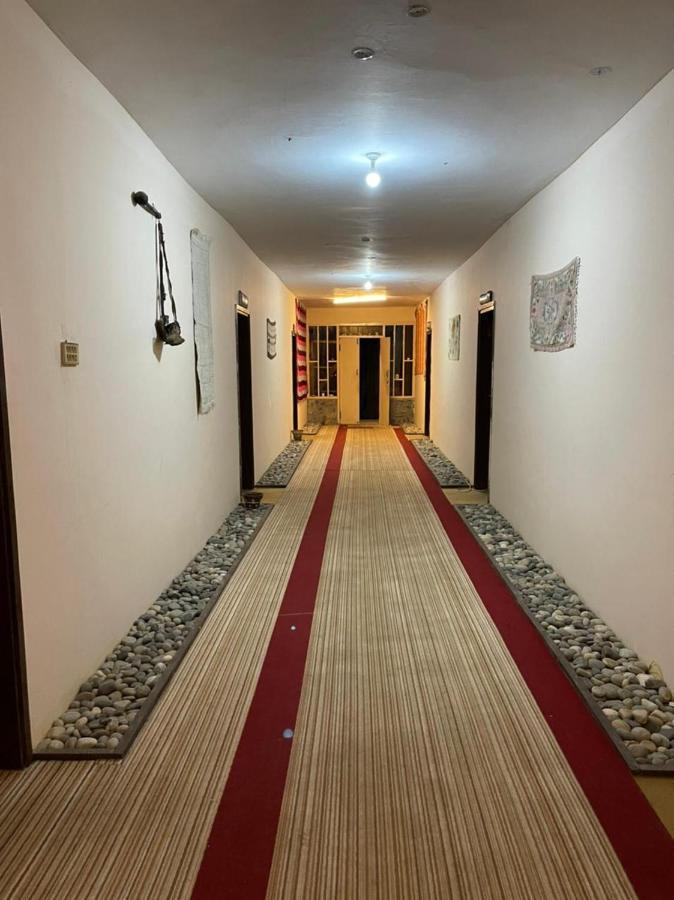 Indus View Hotel Скарду Екстер'єр фото