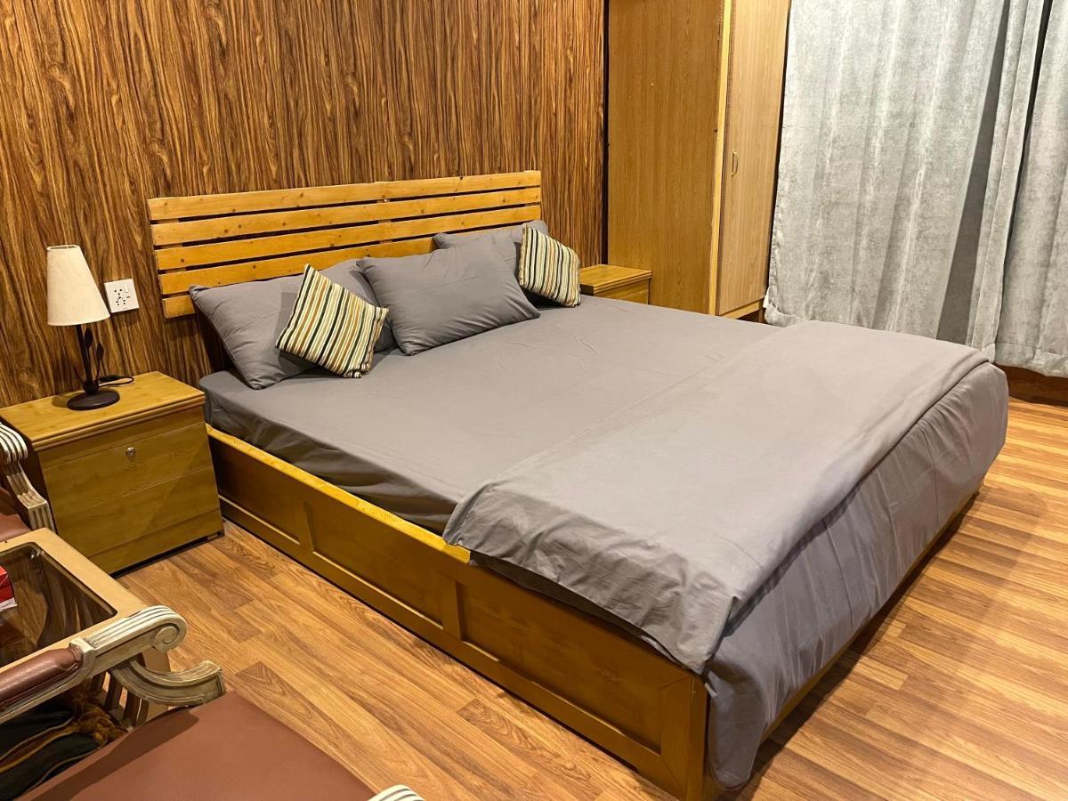 Indus View Hotel Скарду Екстер'єр фото
