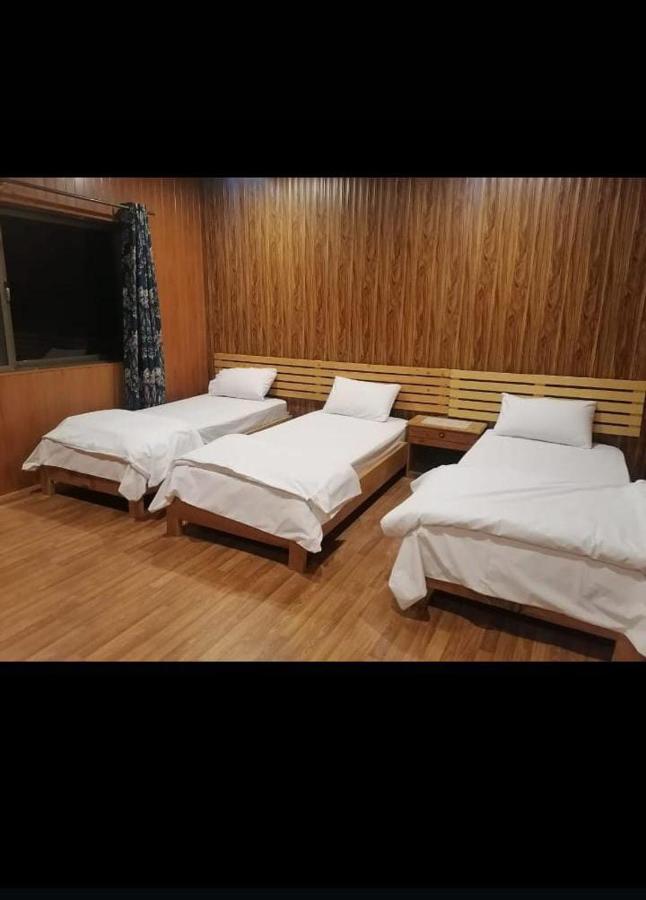 Indus View Hotel Скарду Екстер'єр фото